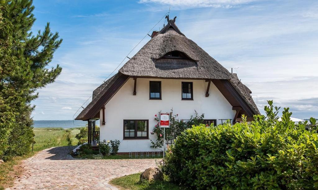 Haus Am Bodden 02 * Ahrenshoop
